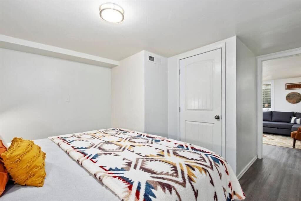 Apartment #stayinmydistrict Pendleton Chic